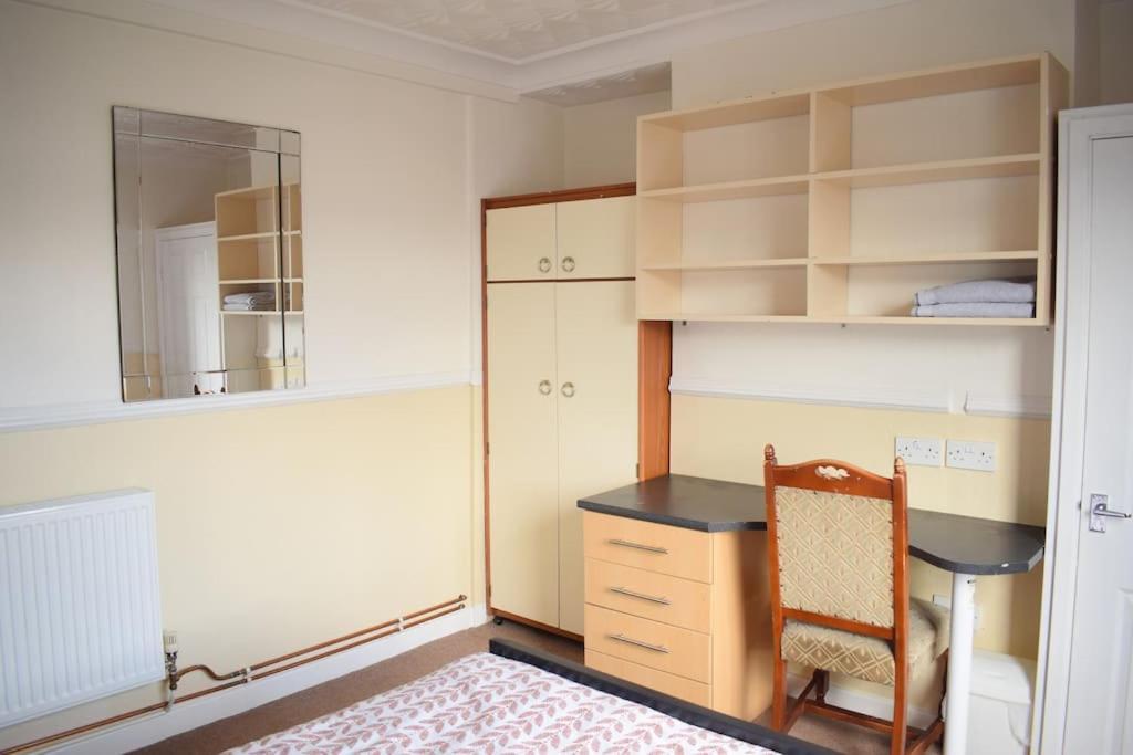 House Stay In Bangor North Wales Esterno foto